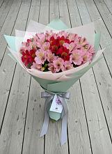 Букет цветов из:  Альстромерии #REPLACE_PRED# Заворонежском