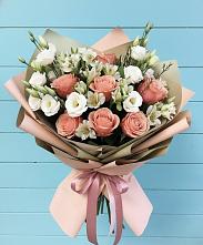 Букет цветов из:  Розы, Альстромерии и Лизиантусы в Заворонежском