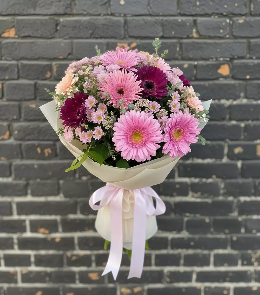 Букет цветов из: Герберы и Хризантемы в Заворонежском