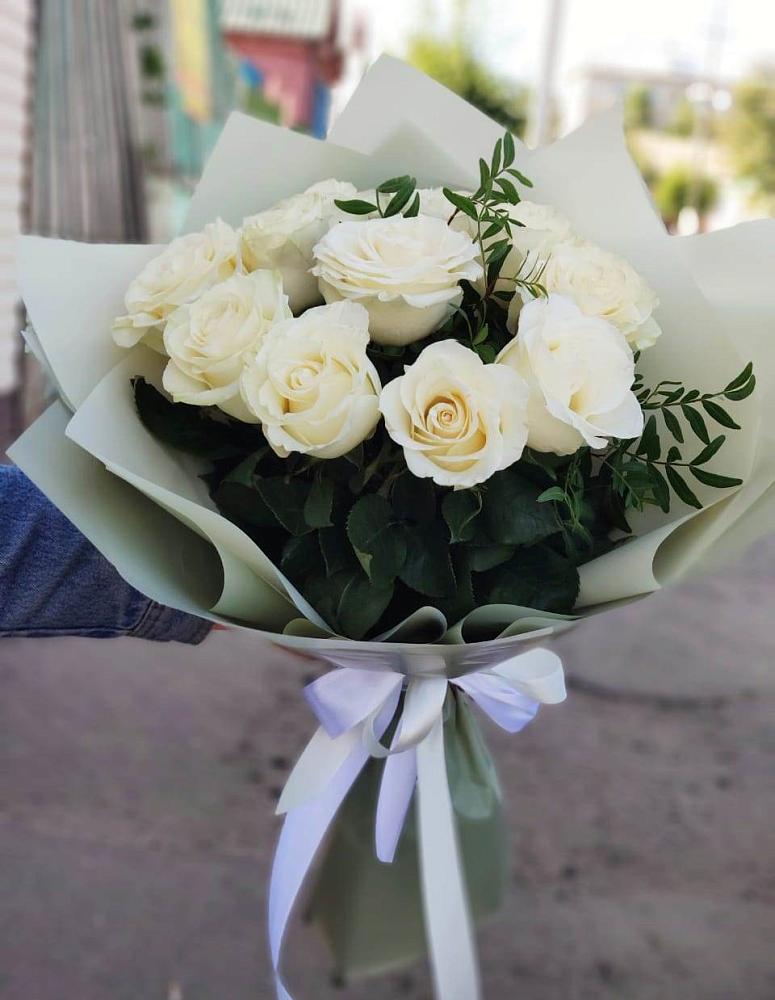 Букет Белые розы Проуд в Заворонежском