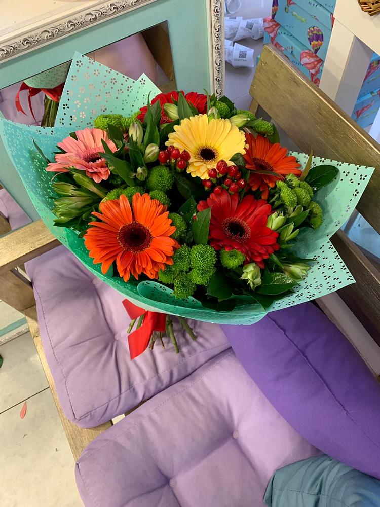 Букет цветов из: Герберы, Хризантемы и Альстромерии в Заворонежском