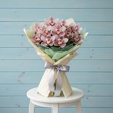 Букет цветов из:  Орхидеи и Розы в Заворонежском