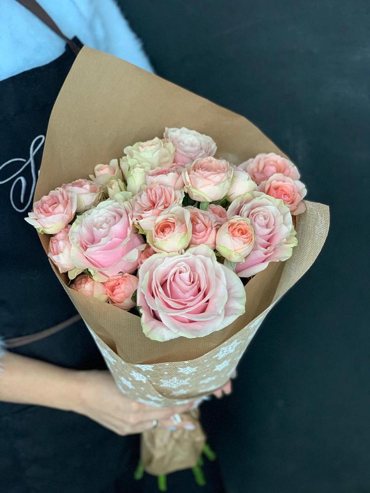 Букет цветов из: Хризантемы и Розы в Заворонежском