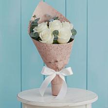 Букет цветов из:  Розы в Заворонежском
