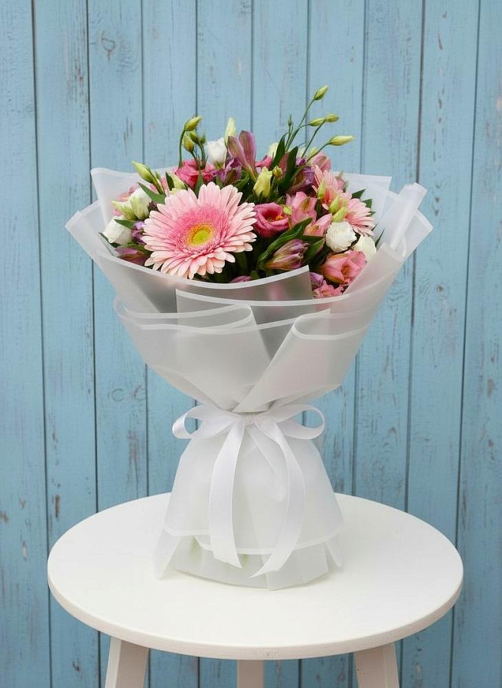 Букет цветов из: Герберы, Альстромерии и Лизиантусы в Заворонежском