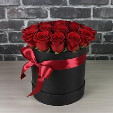 Цветочная композиция из Розы в шляпной коробке в Заворонежском