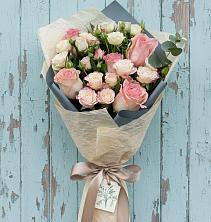 Букет цветов из:  Розы в Заворонежском