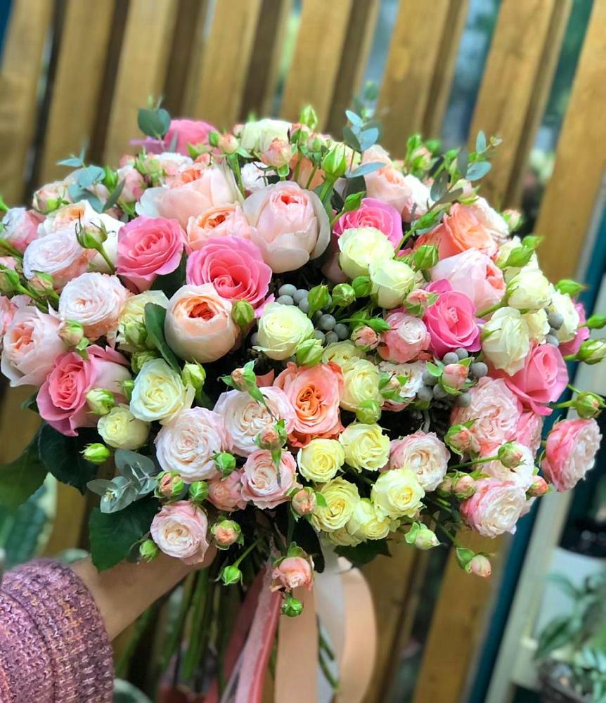 Букет цветов из: Розы в Заворонежском