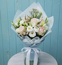 Букет цветов из:  Розы и Лизиантусы #REPLACE_PRED# Заворонежском