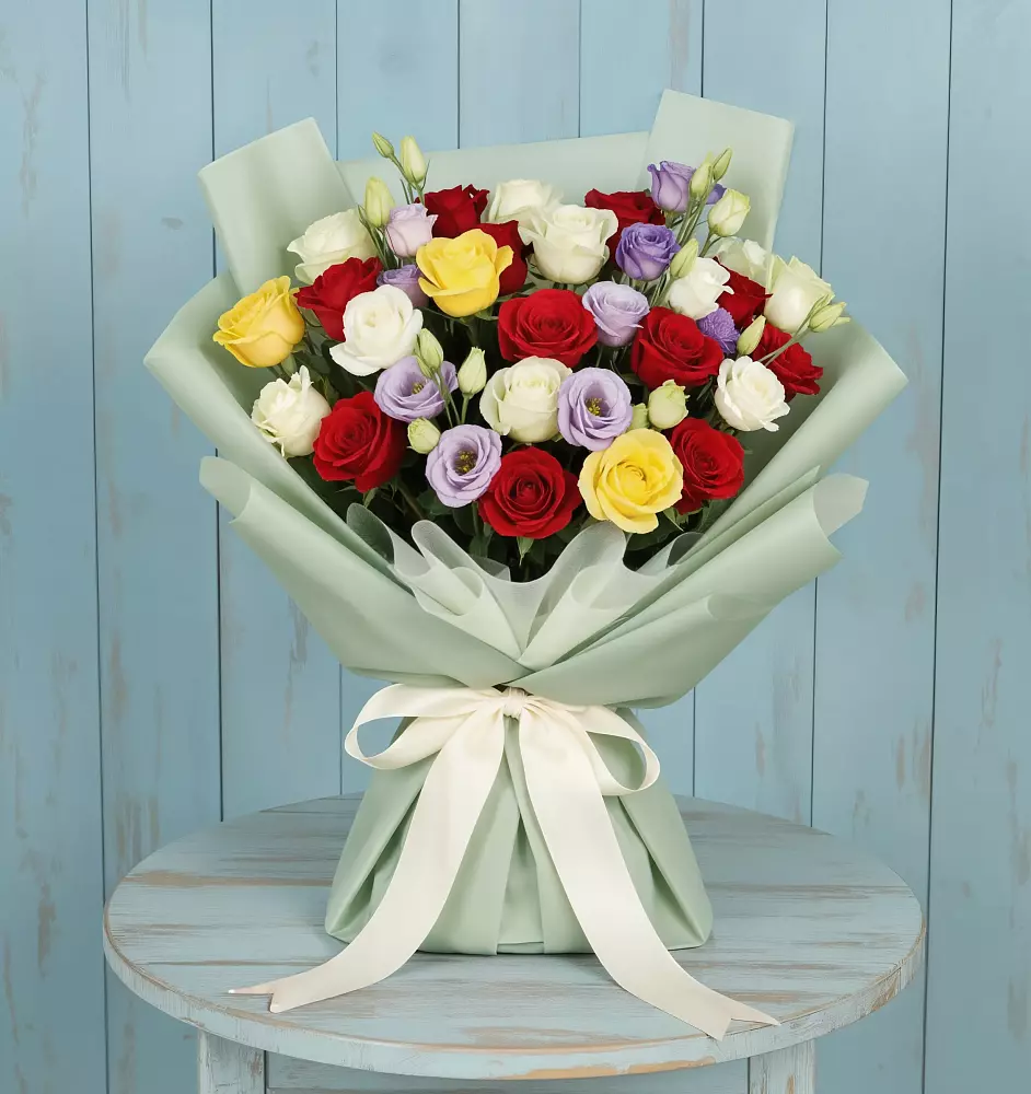 Букет цветов из: Розы в Заворонежском