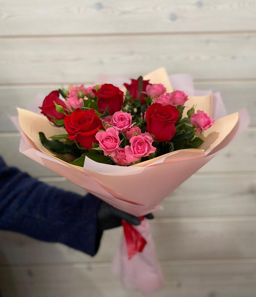 Букет цветов из: Розы в Заворонежском