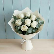 Букет Белые розы в Эвкалипте в Заворонежском