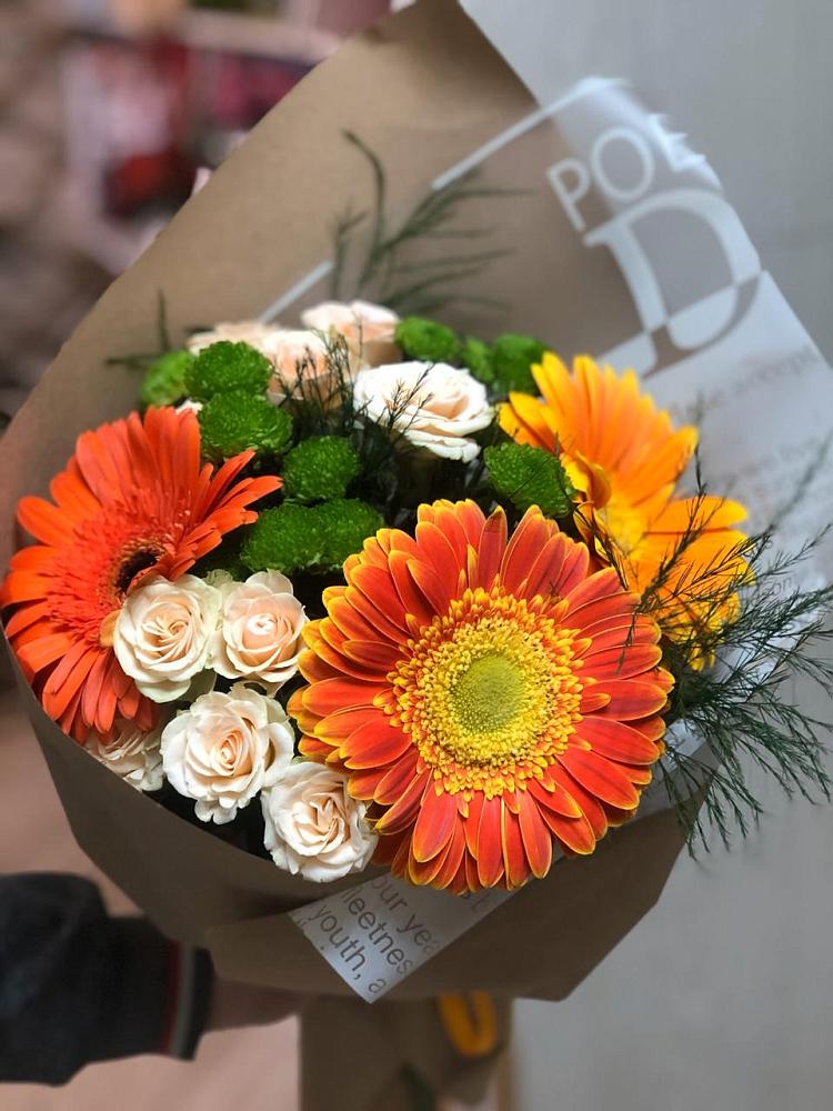 Букет цветов из: Герберы, Хризантемы и Розы в Заворонежском