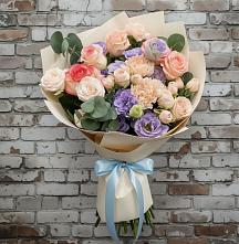 Букет цветов из:  Розы, Лизиантусы и Гвоздики в Заворонежском