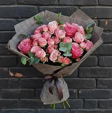 Букет цветов из:  Розы в Заворонежском